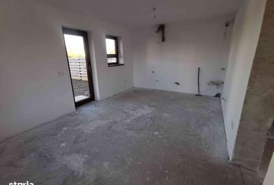 Casă cu 4 camere cu Teren 533 Mp în Central - 3