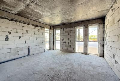 Apartament cu 3 camere semidecomandat în Central - 1