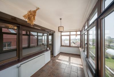 Apartament cu 6 camere decomandat în Sisești - 28