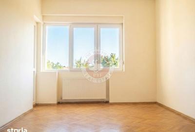 Apartament cu 5 camere decomandat în Romană - 15