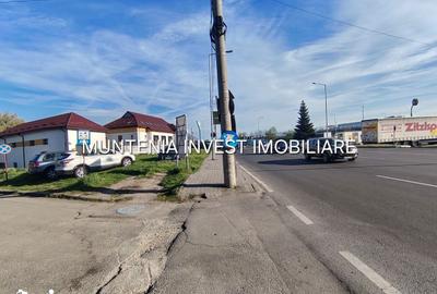 Spațiu comercial, de 550 mp, în Central - 8