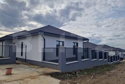 Casa finisata, 4 camere, 100 mp utili, teren 400 mp, zona Oncea - 1