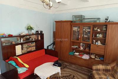 Casă cu 4 camere cu Teren 160 Mp în Anina - 19