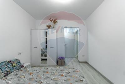 Apartament cu 3 camere decomandat, mobilat în Tractorul - 18