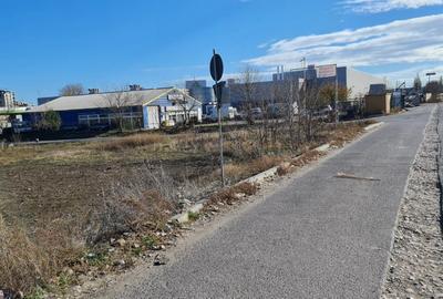 Teren de 67000 mp, în Central - 7