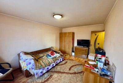 CARREFOUR FELICIA - 1 CAMERA DECOMANDAT - ETAJ INTERMEDIAR - BLOC DIN 1980 - 1