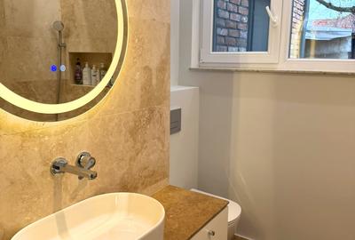 Casă cu 5 camere cu Canalizare în Domenii - 9