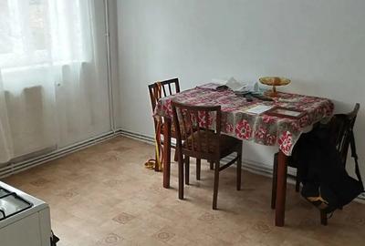 Casa singur in curte plus un spatiu comercial Sibiu Str Morilor - 4