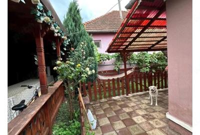 Casă cu 3 camere cu Teren 250 Mp în Central - 3