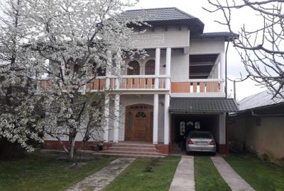 Casă cu 4 camere în Ariceștii Rahtivani - 8