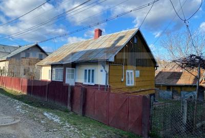 Casă cu 3 camere cu Teren 1048 Mp în Central - 5