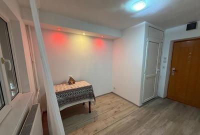 Camera de camin cu baie proprie - 3