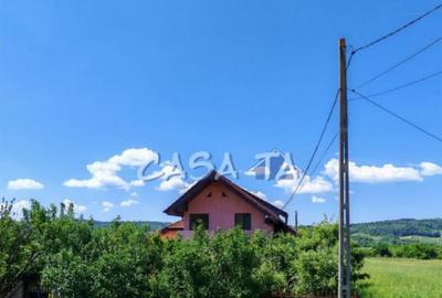 Casa situata in Samarinesti, sat Valea Bisericii - 5