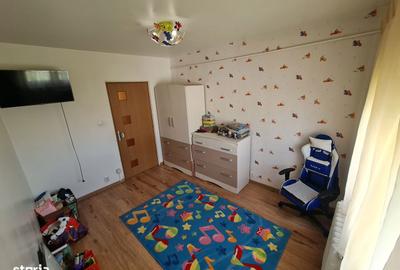 Apartament cu 5 camere decomandat în Micălaca - 7