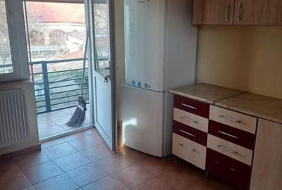 Apartament cu 3 camere semidecomandat în Horea - 8