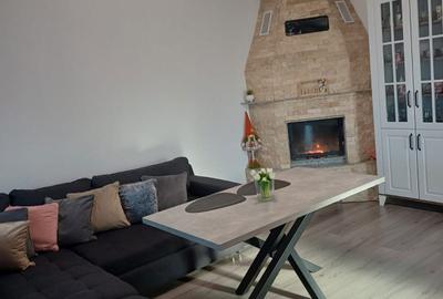 Casă cu 3 camere cu Teren 385 Mp în Central - 2