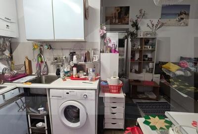 De vanzare apartament 2 camere - zona Dambovita