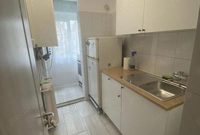 Inchiriez apartament 2 camere cu centrala proprie sector 4 - 1