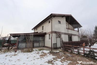 Casă cu 4 camere cu Teren 986 Mp în Central - 5