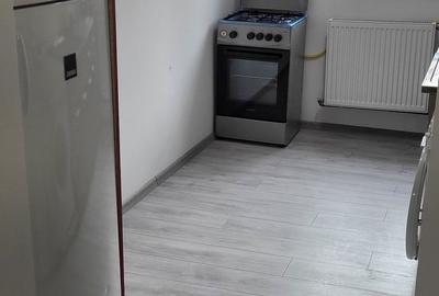 Apartament cu 2 camere decomandat în Cornișa - 10