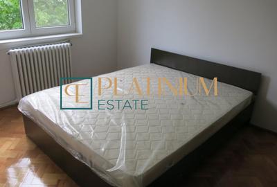 P4563 Apartament cu 3 camere, zona Centrala/Piata 700