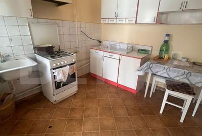 Casă cu 5 camere cu Teren 760 Mp în Soarelui - 4