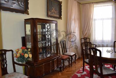 Vand casa deosebita ,cu 9 camere in Centrul Istoric Brasov - 2