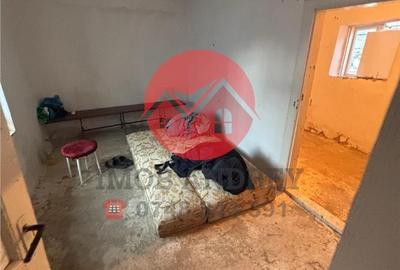 Casă cu 3 camere cu Teren 184 Mp în Central - 2