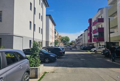 Apartament cu 3 camere semidecomandat în Ghencea - 2