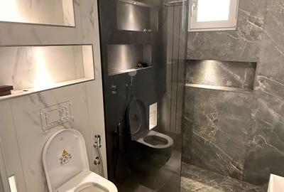 Apartament cu 3 camere decomandat în Central - 2