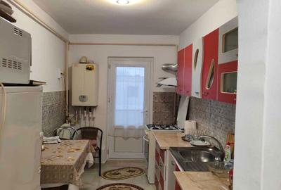 Apartament cu 4 camere decomandat în Central - 2