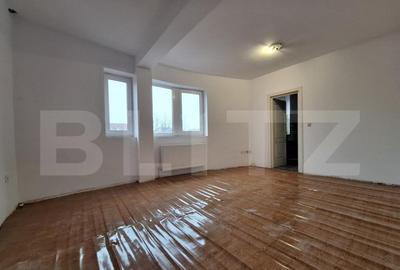 Vila, cazare muncitori, 11-15 camere, 11 bai, 600 mp, zona - 3