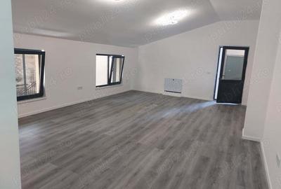 Casă cu 5 camere în Central - 3