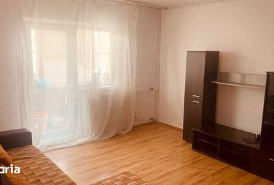 Apartament cu 2 camere decomandat în Rahova