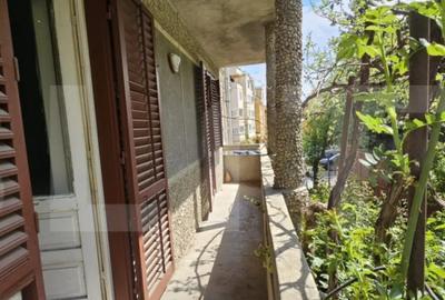 Casă cu 3 camere cu Teren 542 Mp în Central - 1