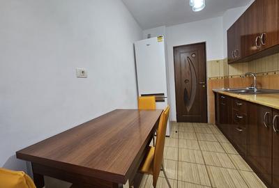 Apartament cu 2 camere decomandat, mobilat în P-ța Muncii - 6