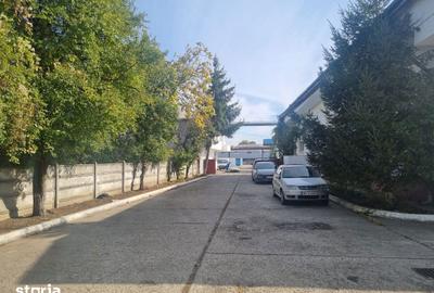 Spațiu comercial, de 1,800 mp, în Central - 11