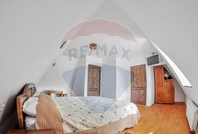 Casă cu 4 camere cu Teren 1500 Mp în Botiza - 1