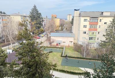 Apartament cu 2 camere semidecomandat în Micro 9 - 19