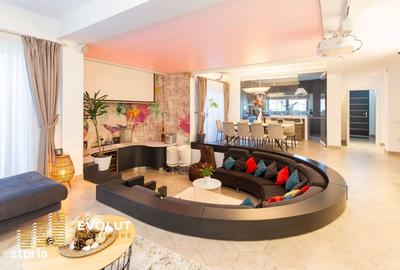 Casă cu 8 camere cu Teren 944 Mp în Palazu Mare - 2