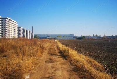Teren de 3000 mp, în Metalurgiei - 2