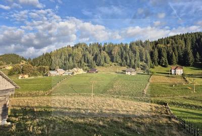 Teren intravilan de vânzare Fundata - 1