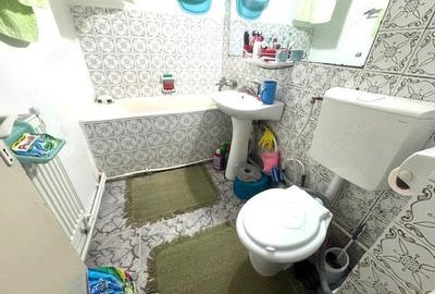 Apartament cu 3 camere semidecomandat în Central - 10