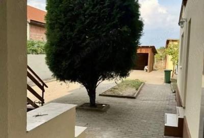 Casă cu Teren 1500 Mp în Central - 2