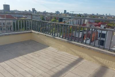 Apartament cu 3 camere semidecomandat în Unirii - 2