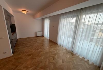 Casă individuală cu 11 camere cu Teren 257 Mp în Herăstrău - 34