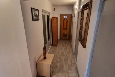 Apartament cu 3 camere decomandat în Central - 8