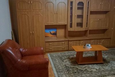 Inchiriez apartament 3 camere - 6