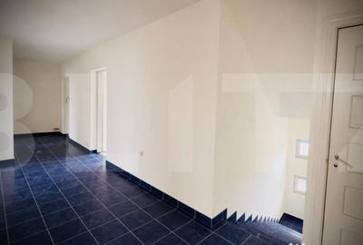 Apartament cu 5 camere decomandat în Gai