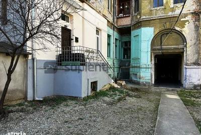 Apartament cu 4 camere în Ultracentral